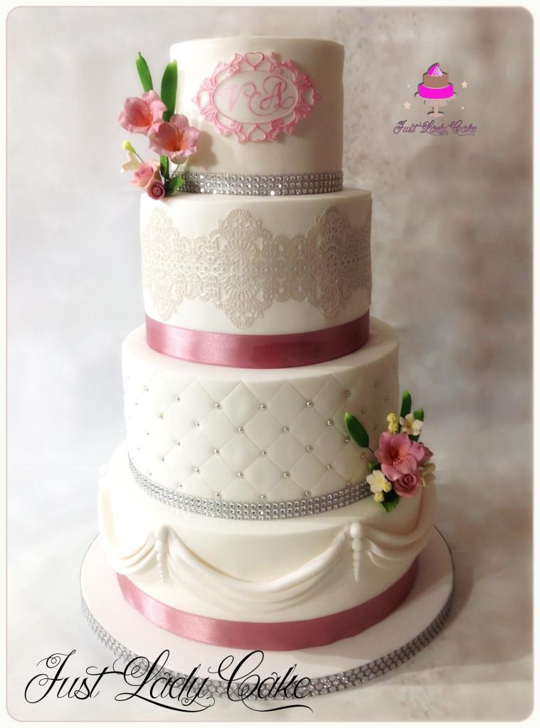 Wedding cake chic et vieux rose